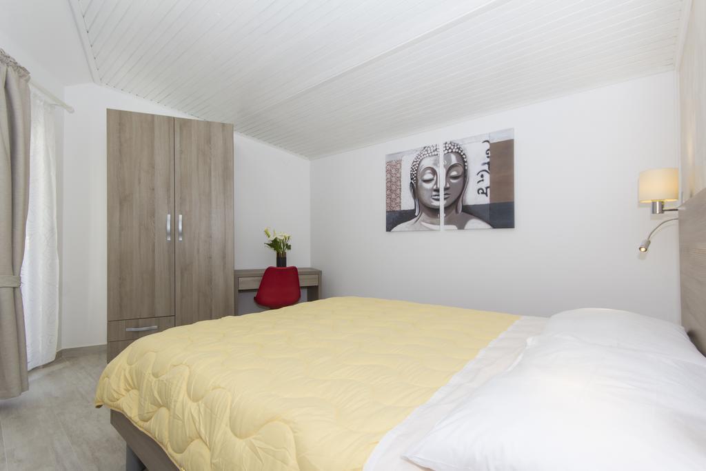 Alison Apartments Premantura Zewnętrze zdjęcie