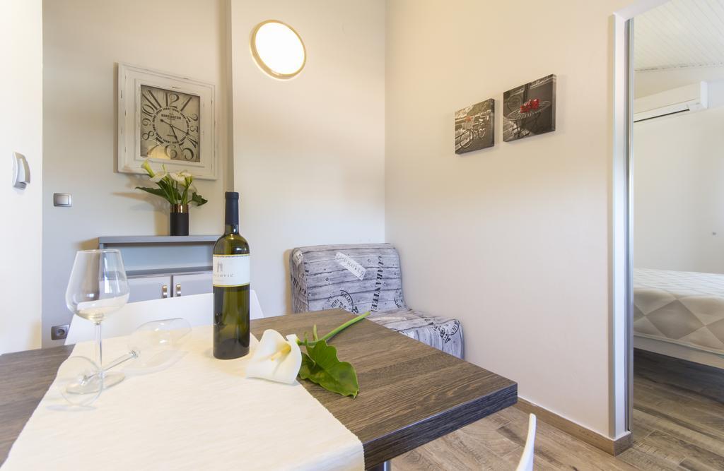 Alison Apartments Premantura Zewnętrze zdjęcie
